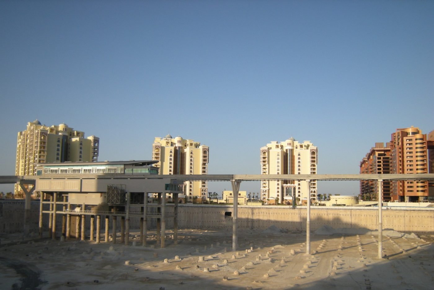 Heavy Equipment Specialists in the UAE